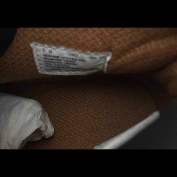 Black Timberlands - Picture 3 of 3